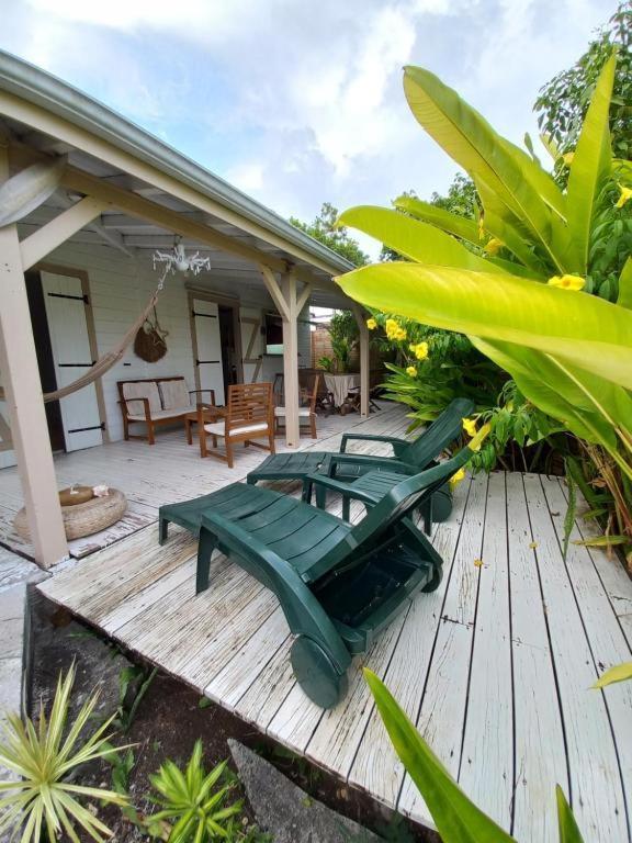 Bungalow Vanille Sainte-Anne  Exterior photo